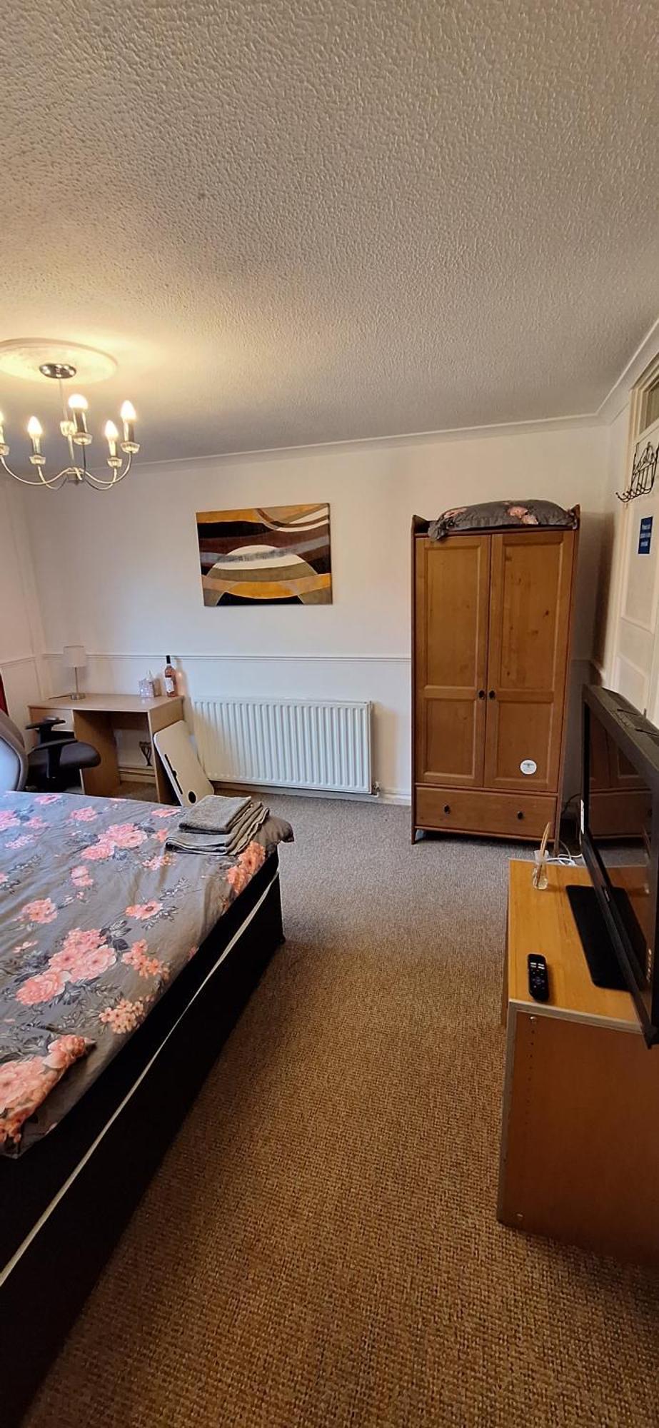 Spacious And Serene Stay Near Milton Keynes Centre Willen Værelse billede
